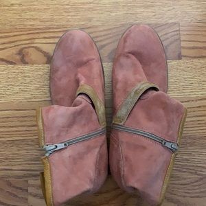 Rose suede low boots size 38